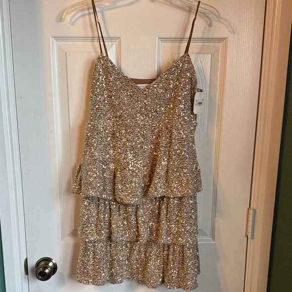 altard state gold dress ALTAR'D STATE Caledonia Maxi Dress Ivory/Nude Size XS  Style Exchange  Boutique PGH